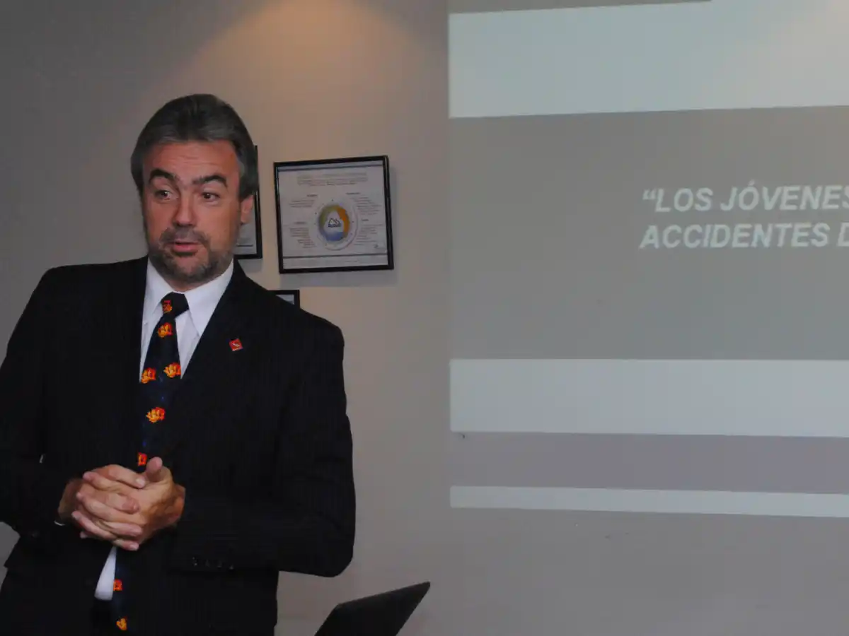 Ucemed organiza una actividad para  hablar de tránsito y seguridad vial 