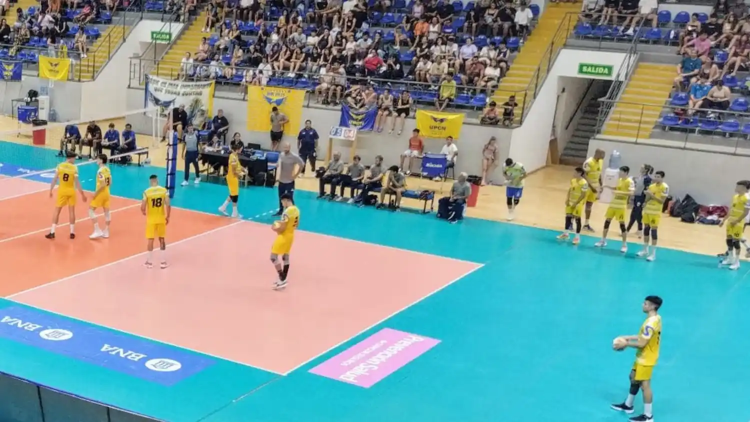 Estadio repleto para acompañar al equipo más ganador de la historia de la Liga Nacional de Voley.