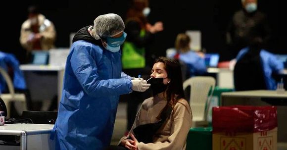 Suba lenta pero sostenida de casos y el primer caso de la variante �micron