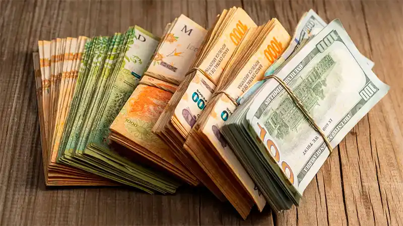 El dólar oficial mostró una fuerte caída este miércoles: a cuánto cotiza