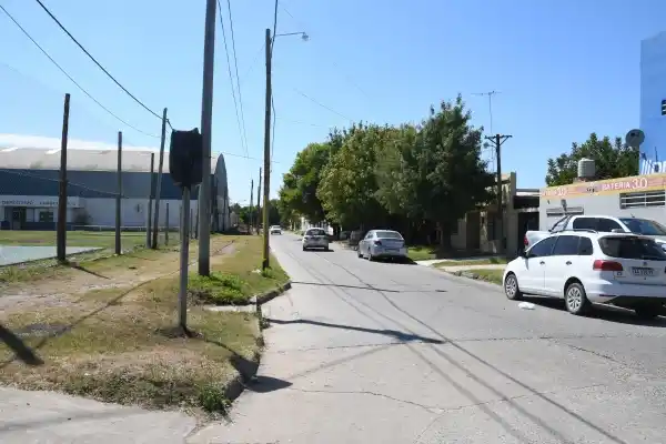 Informaron a los vecinos sobre el cambio de sentido de circulación de calle México