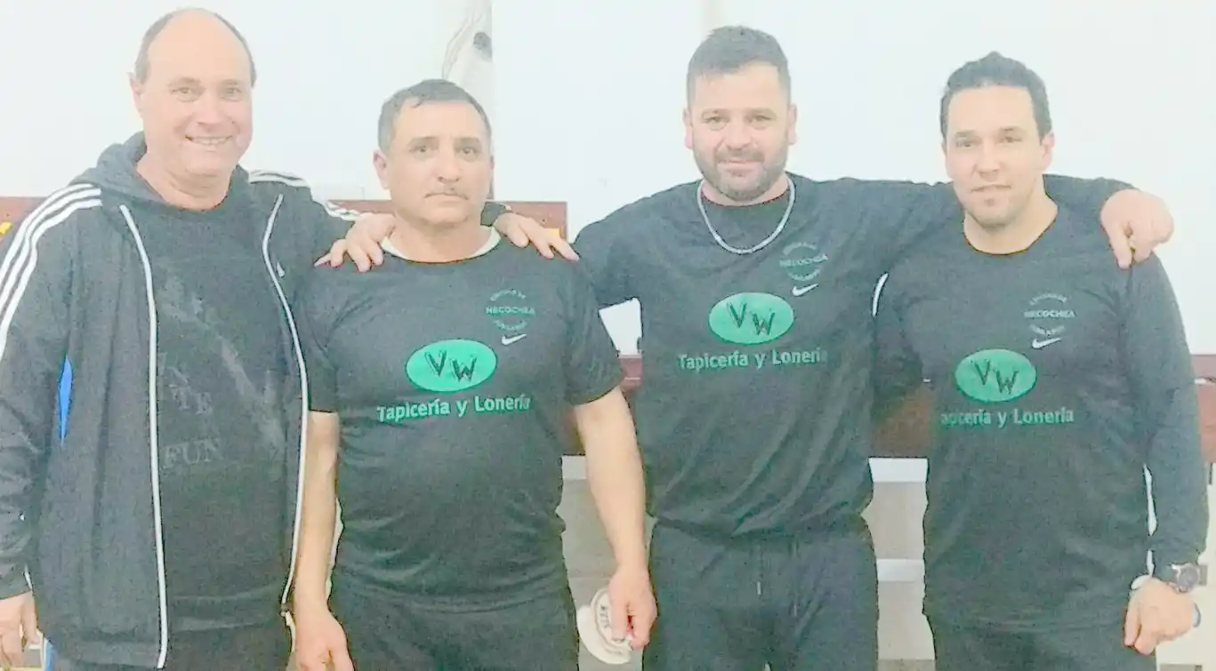 Bochas: campeones por tríos
