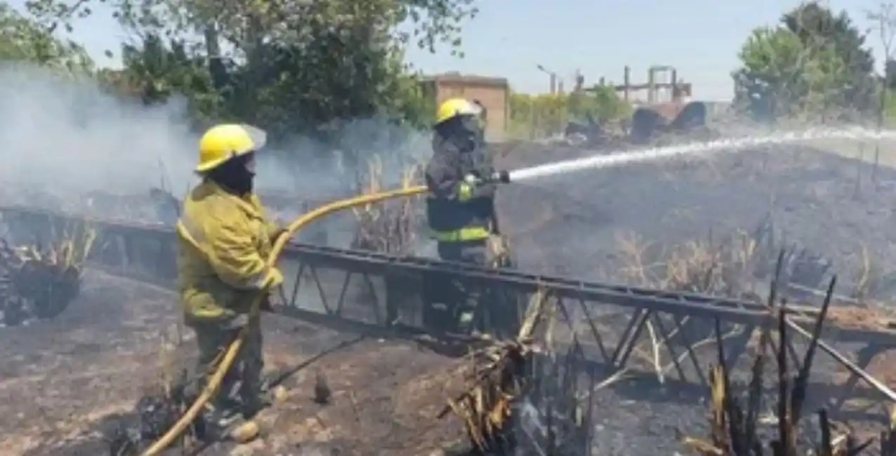 Tragedia: murió una familia tras el incendio de su casa en Monte Grande