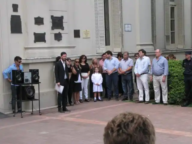 Müller reclamó por el “vaciamiento de la educación pública” 