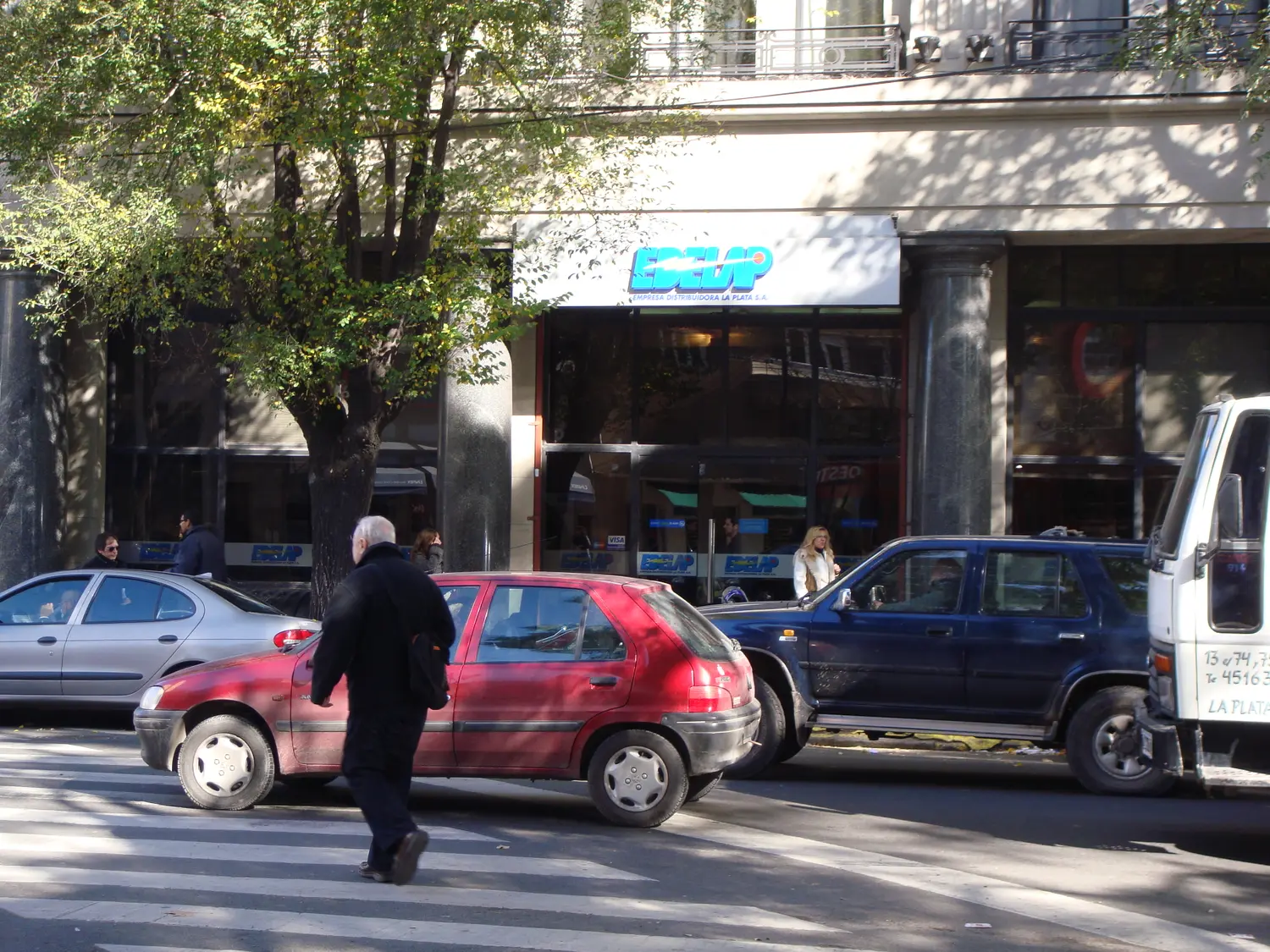 Según Edelap, "el viernes se termina la reparación de daños en La Plata"