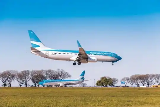 El conflicto judicial tiene su origen en la expropiación de ambas aerolíneas en 2008, durante el gobierno de Cristina Fernández.
