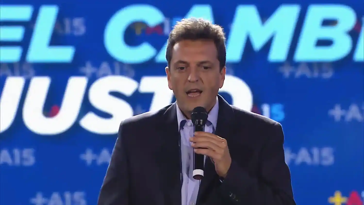 Massa: "Scioli tendría que decir que le gustaría debatir pero que Cristina no lo deja"