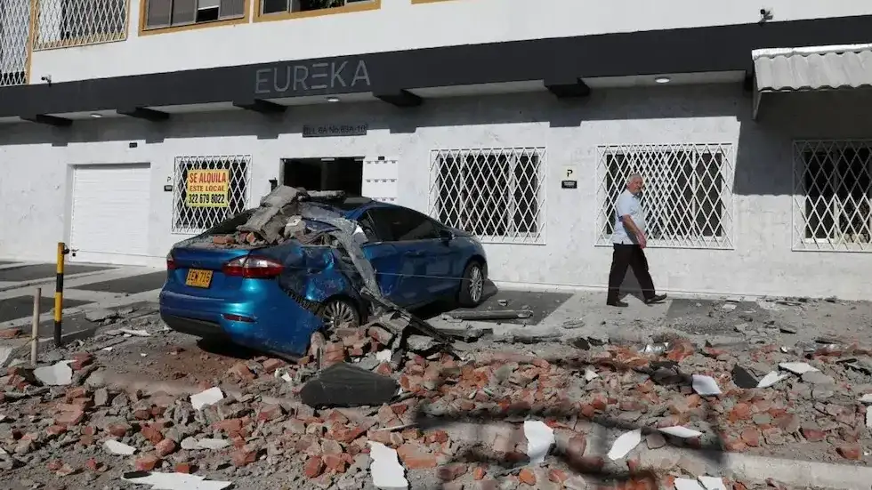 Pánico en Colombia: un terremoto de magnitud 7,4 sacudió el país