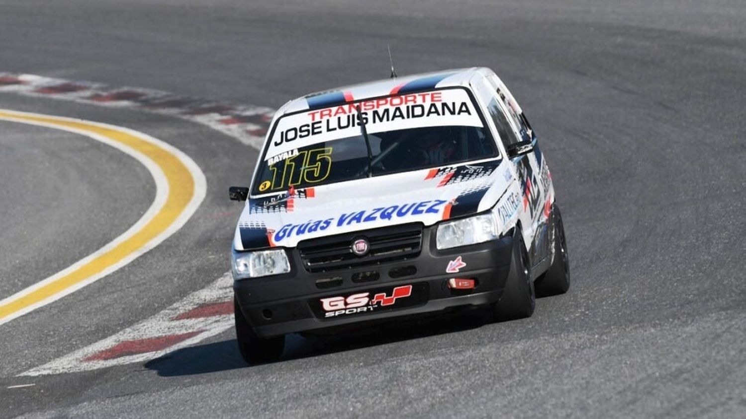 Bayala rompió la racha en Rosario: una victoria anhelada en el Turismo Pista Clase 1