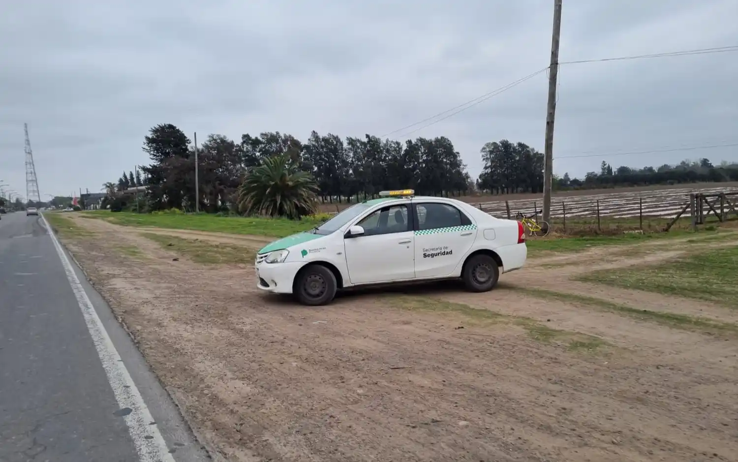 Hay un nuevo retén de inspección para el desvío por la repavimentación de Ruta 1001. Foto: La Opinión.