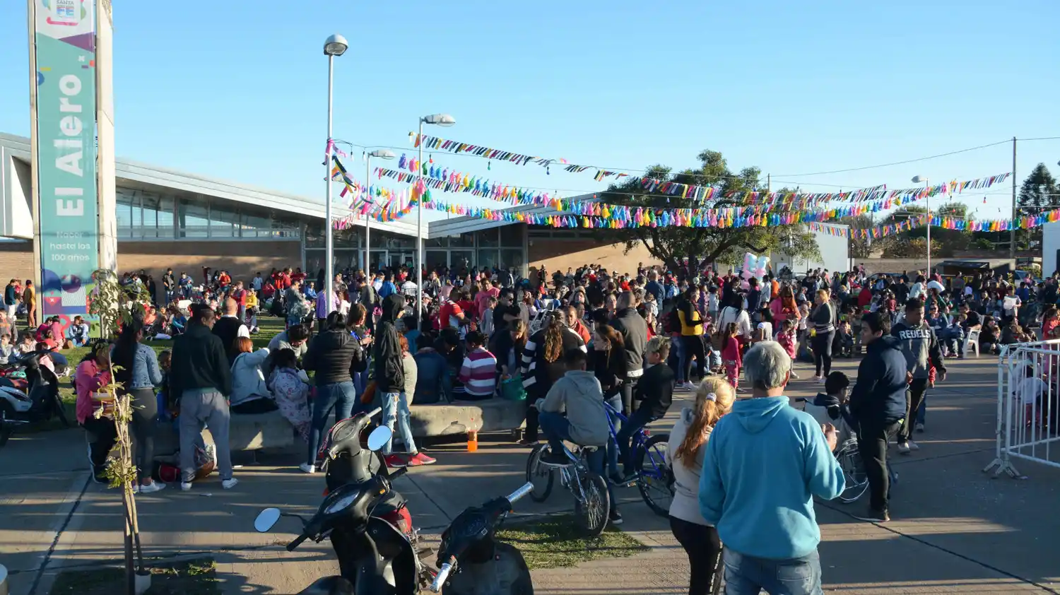 Más de 10 mil personas festejaron los cumpleaños de El Alero de Coronel Dorrego y la Esquina Encendida