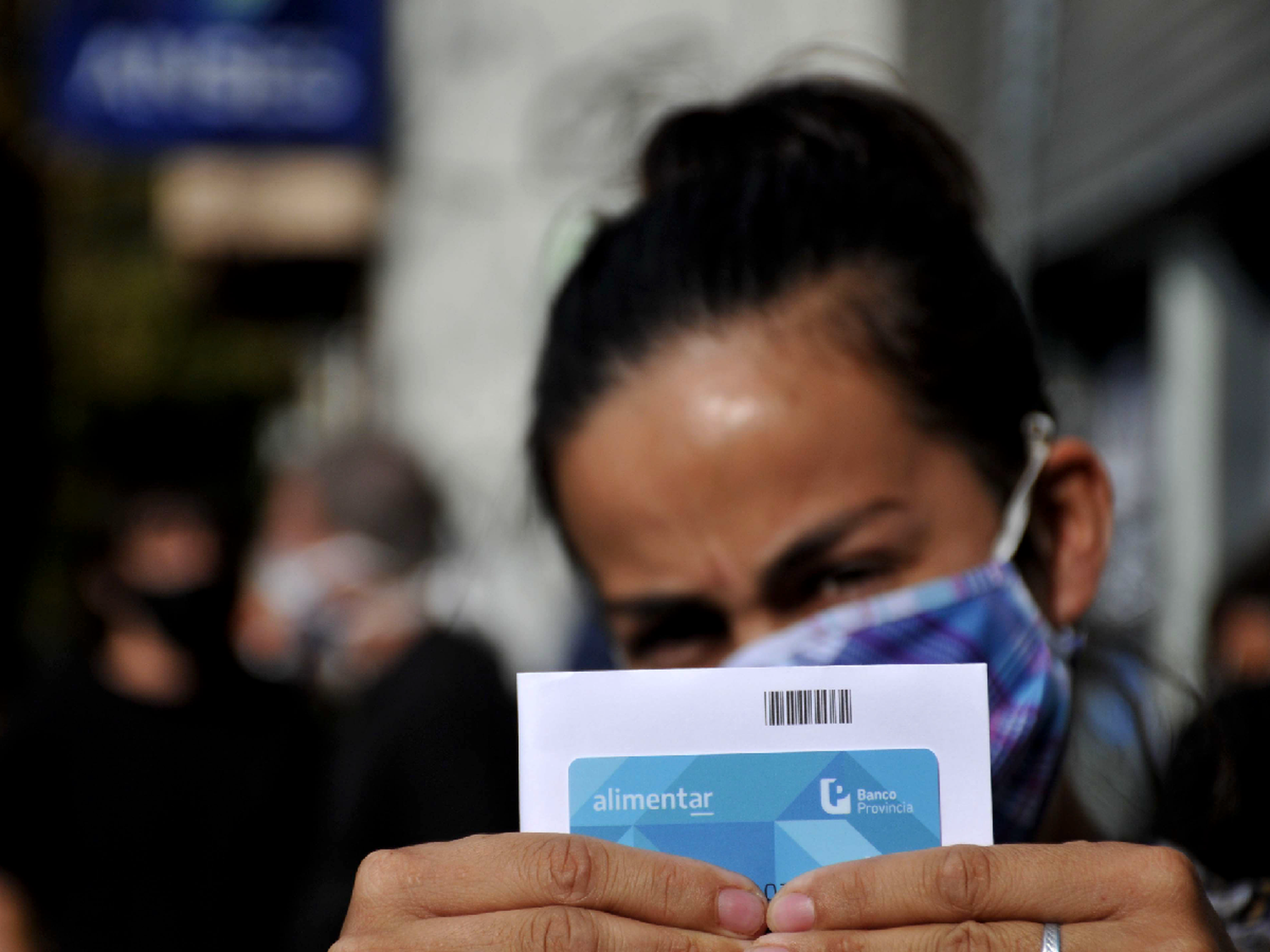Tarjeta Alimentar: una "red de protección" que no mejoró la calidad de la dieta, según la UCA
