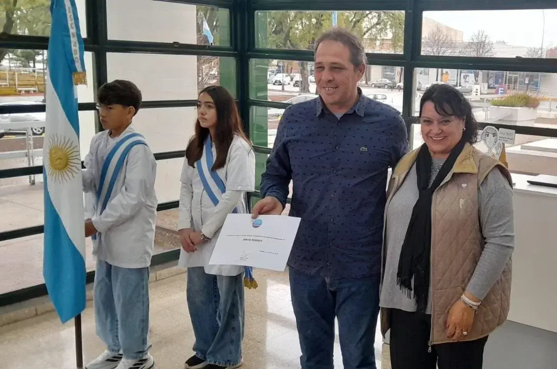 Poner en valor la historia de Rafaela: declararán de interés municipal la revista "El Satélite"