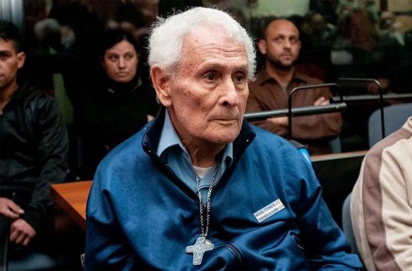 La Corte rechazó el pedido de prisión domiciliaria de Etchecolatz