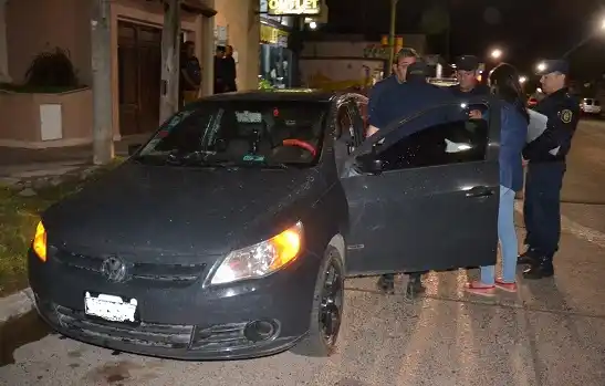 En un control, secuestran un auto con pedido de captura