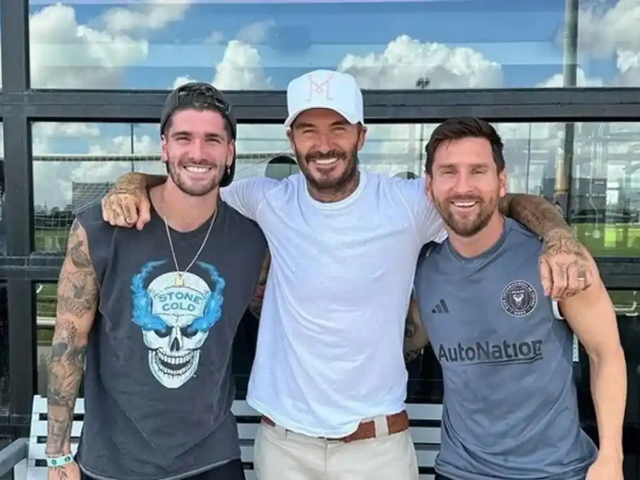 Rodrigo De Paul junto con Messi y David Beckham en una visita que hizo a Miami (Foto: Agencia Noticias Argentinas / redes sociales)