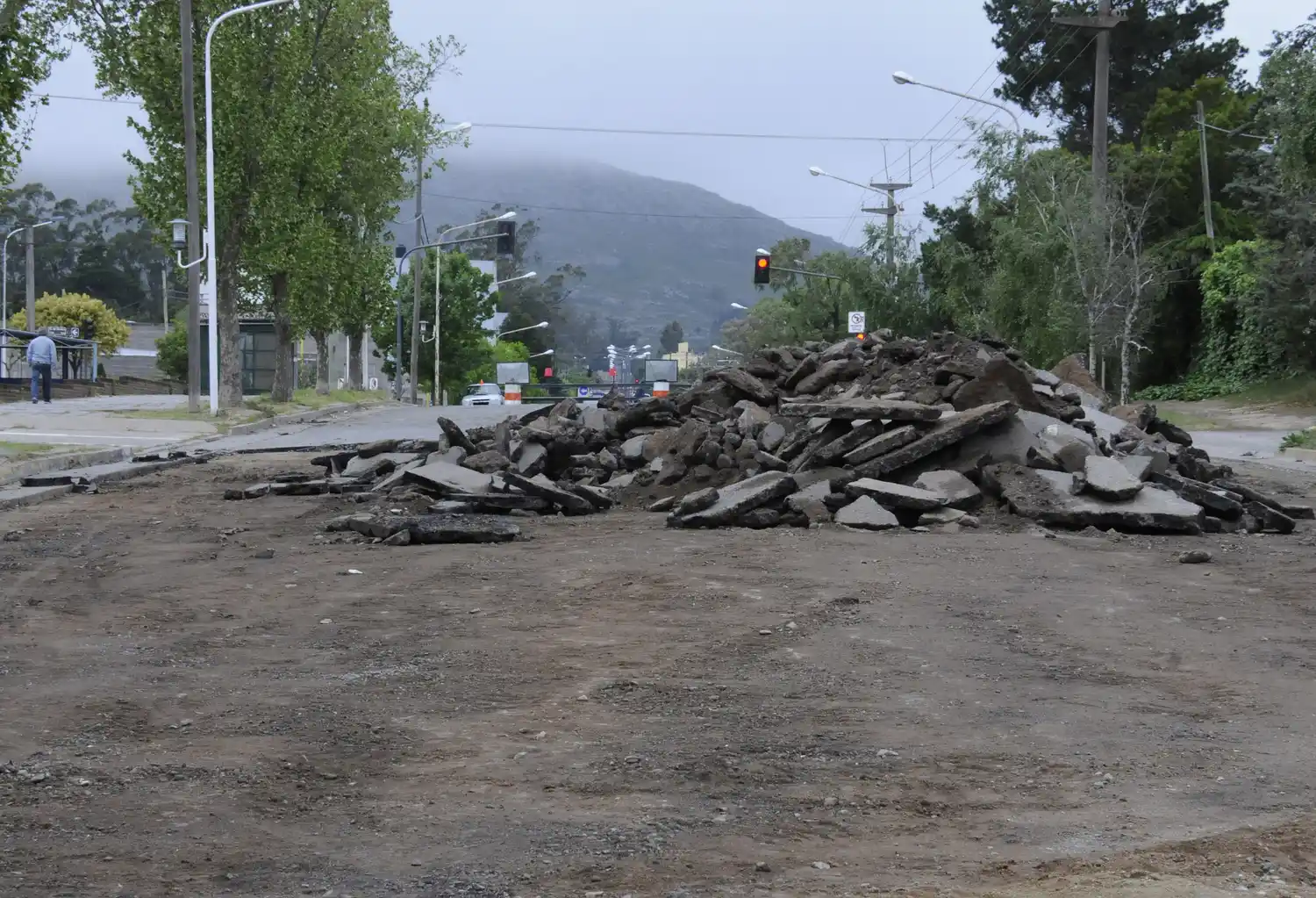 Comenzó la repavimentación de cinco cuadras de Buzón