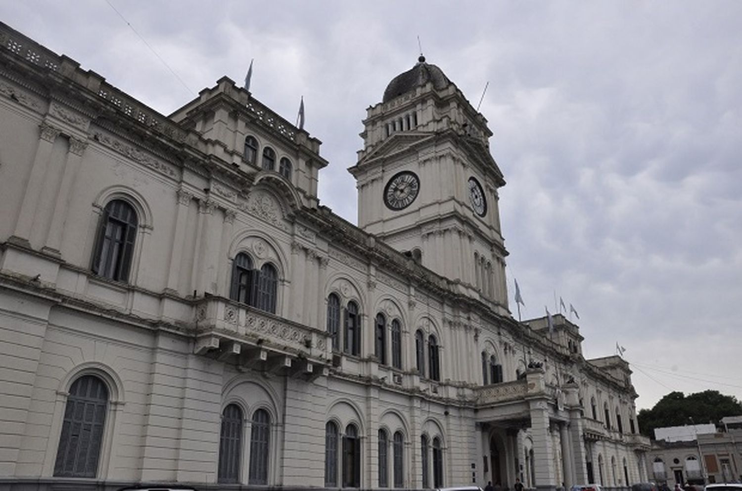 El lunes no habrá actividades en la administración provincial