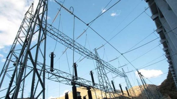 Fuerte bajón eléctrico se registró en la mitad del país este #27Mar