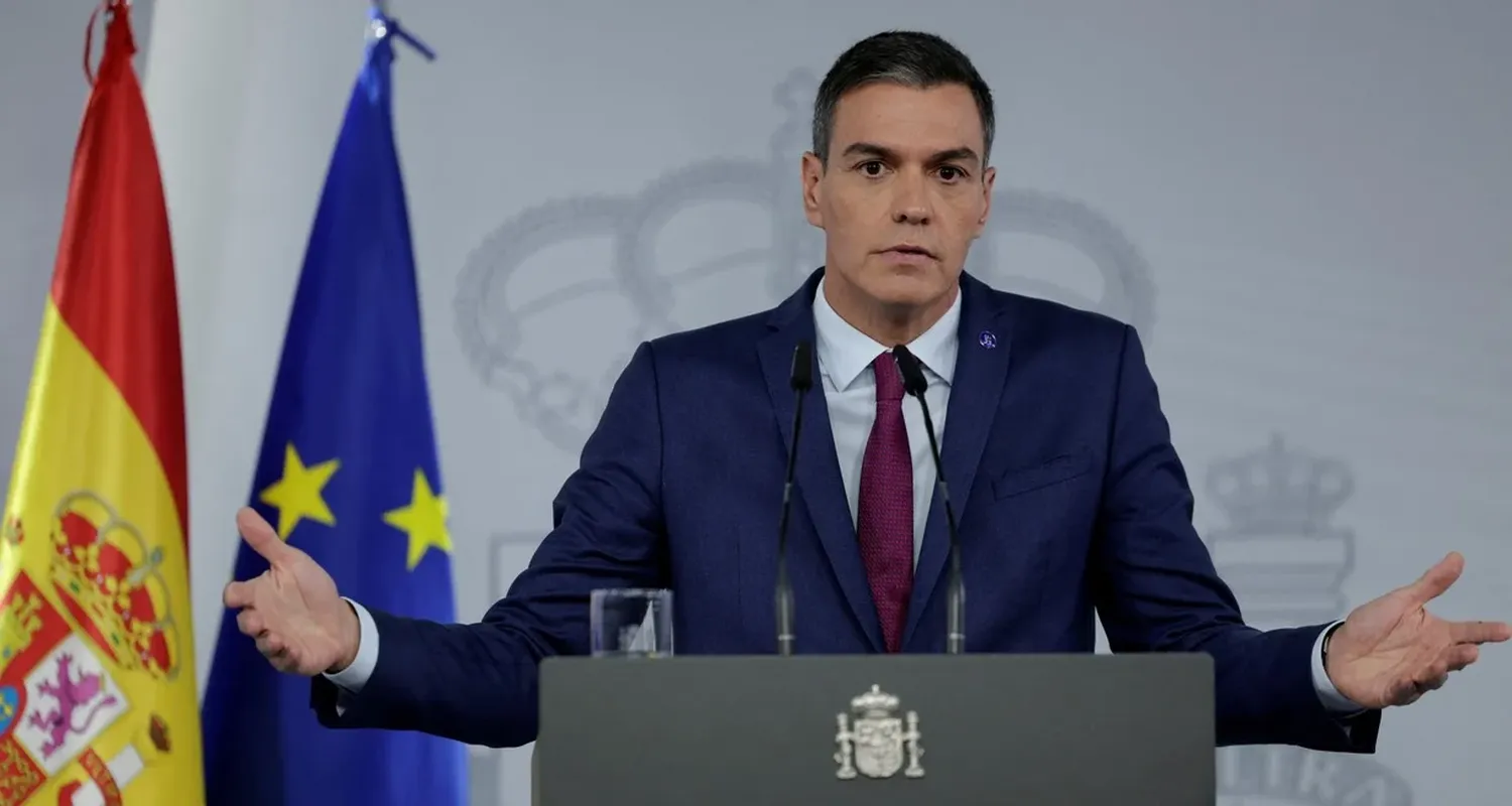 Sánchez volvió a hablar este lunes, tras lo ocurrido el domingo con el discurso de Milei en España. Crédito: Reuters.