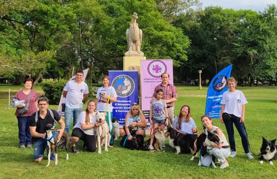 SerCan realizó un seminario en Dolores: Expandiendo el conocimiento del adiestramiento canino en la región