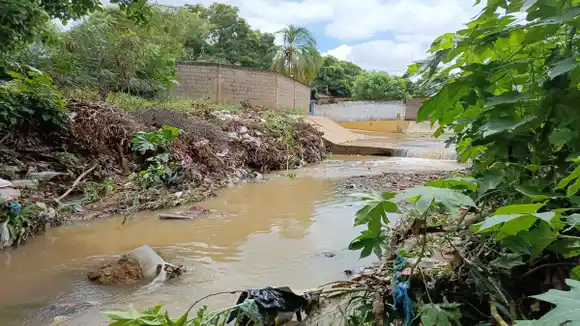 LUTO en MARACAIBO: pequeña de 11 años muere arrastrada por una quebrada