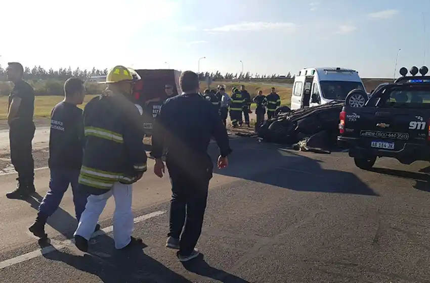 Autopista Rosario-Santa Fe: un muerto y un herido en un choque