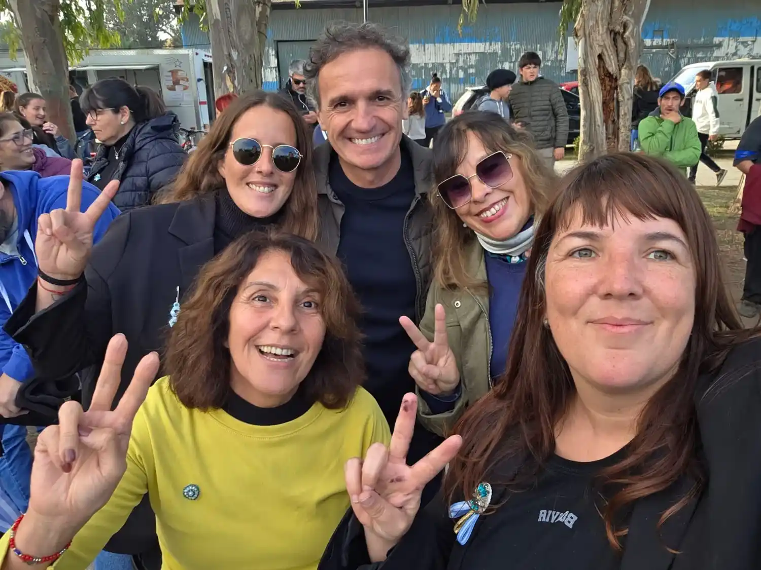 Castelli: Katopodis inauguró la nueva Plaza del Ferrocarril
