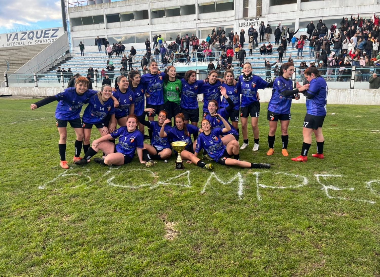 El Potrero, bicampeón del fútbol femenino.