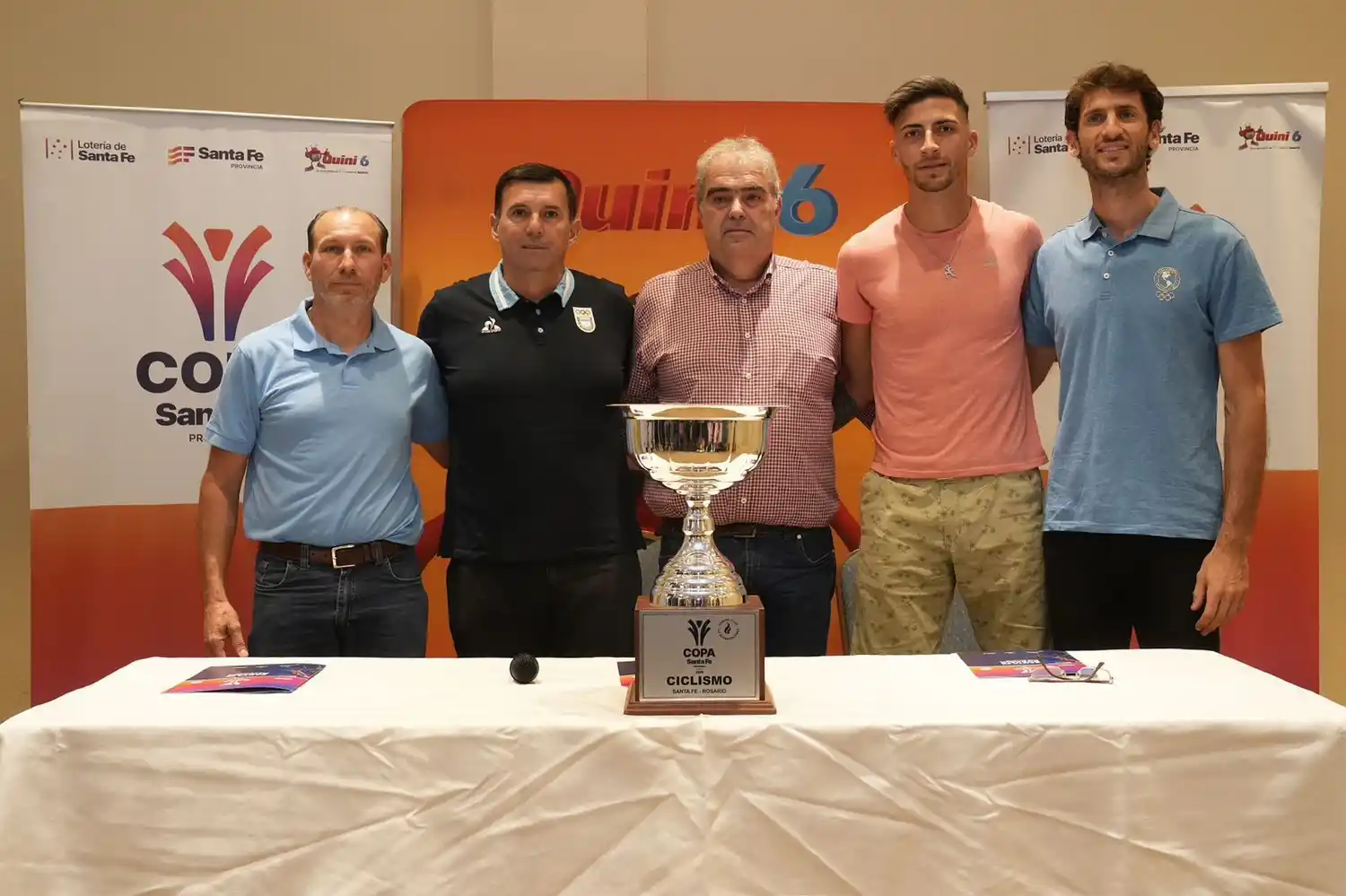 Copa Santa Fe de Ciclismo: habrá cortes por tramos en la autopista desde la capital hasta Rosario