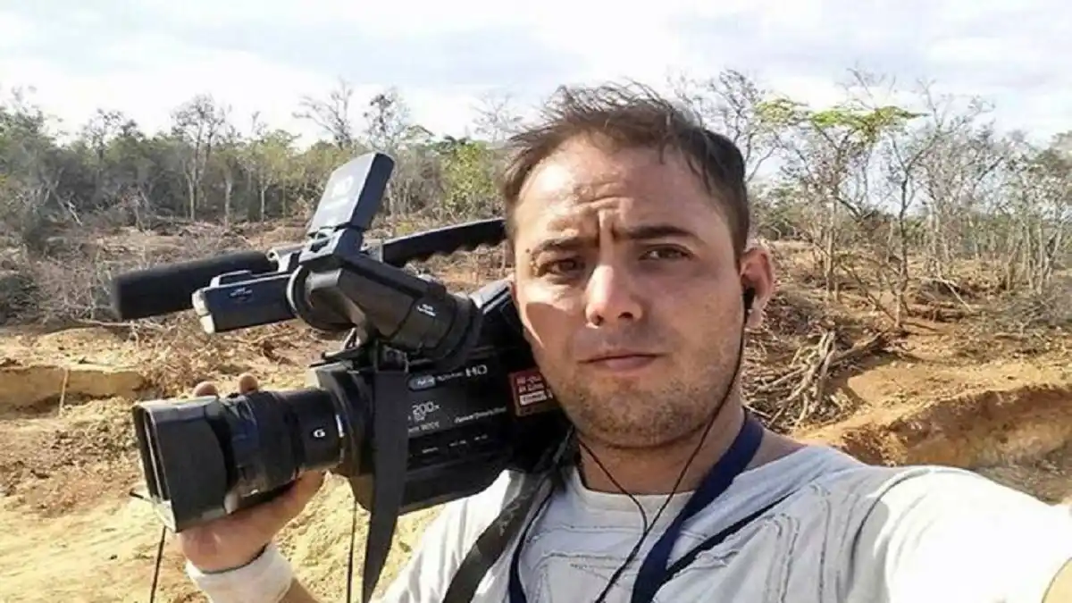 REPORTERO JESÚS MEDINA   huyó del país: denunció desde Colombia que habrían «ordenado» la reapertura del juicio en su contra