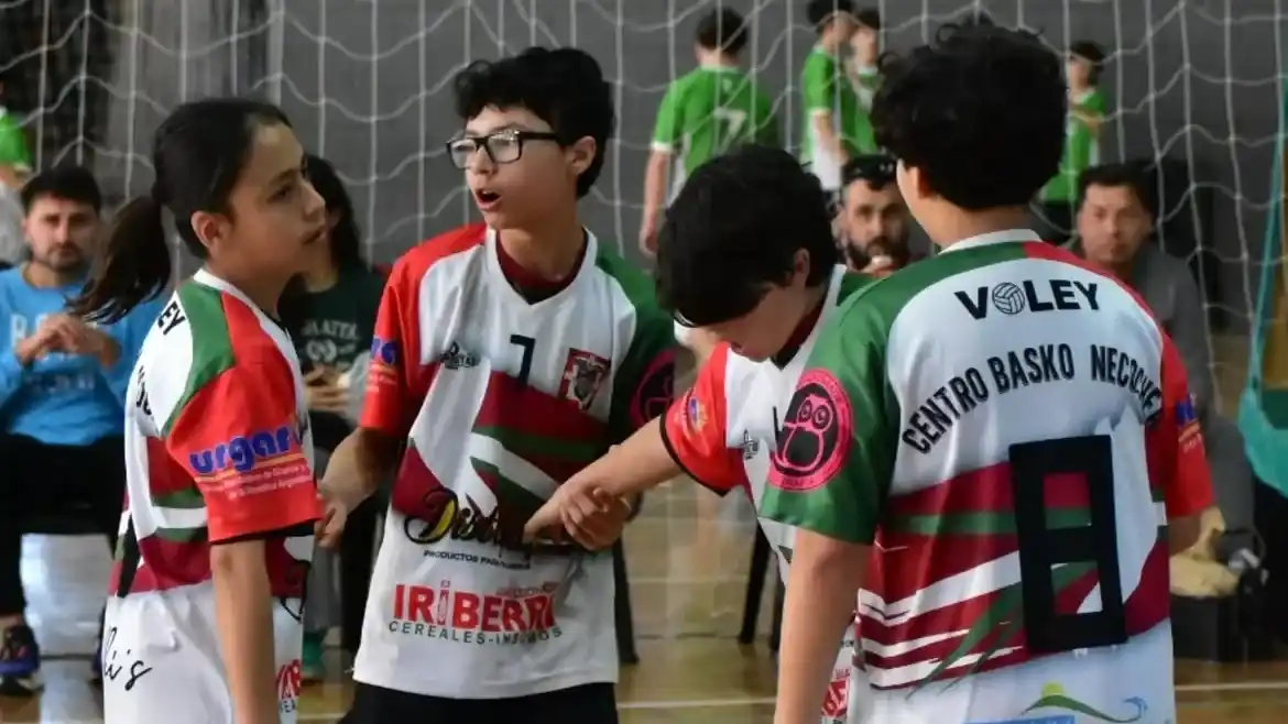 El seleccionado necochense ganó los cuatro partidos de la tercera fecha de Licebo Junior