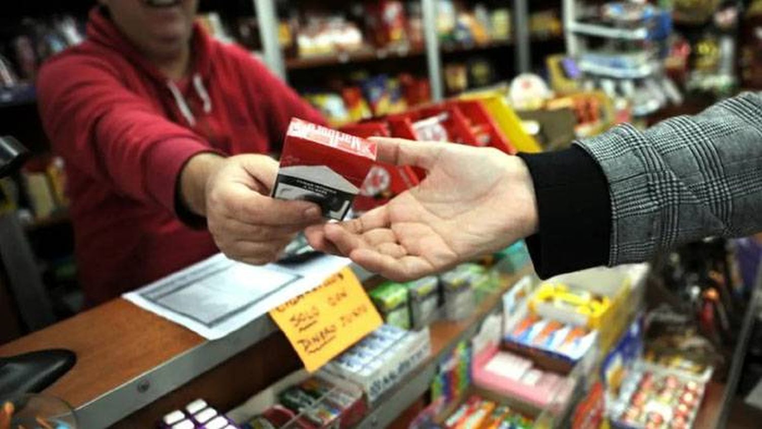 Nuevo aumento en el precio de  los cigarrillos desde este lunes