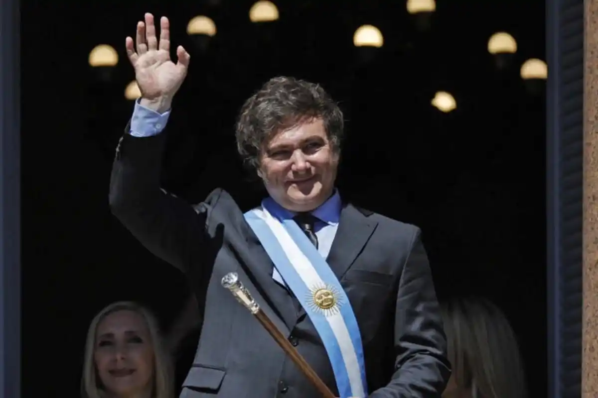 Milei defendió el mega DNU de desregulación económica,