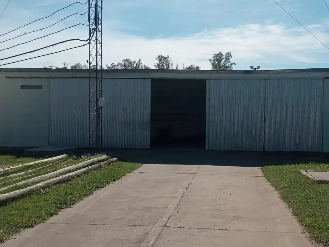 El galpón de la cooperativa está ubicado en calle Camelino al 400.