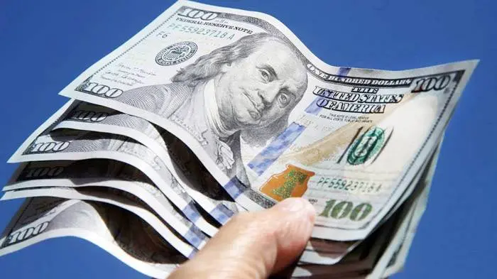 El dólar �Sblue⬝ cerró con leve suba: los bursátiles  tuvieron alzas de hasta 5,6 %
