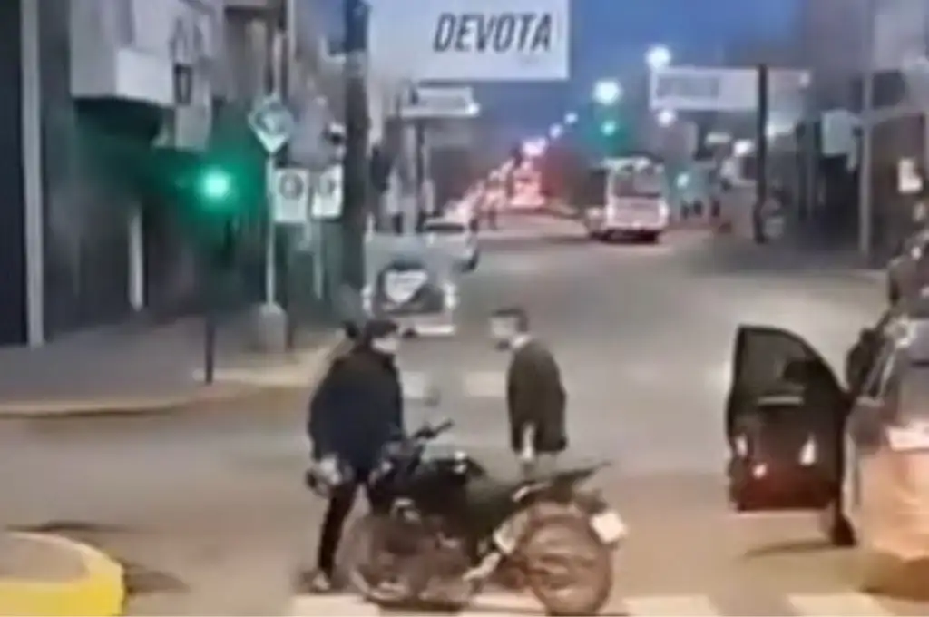 Toda la escena quedó filmada.