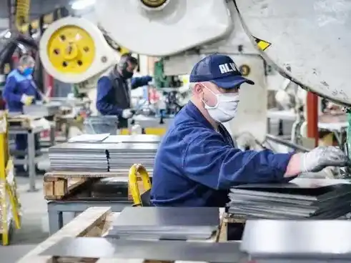 Las pymes industriales encadenan más de dos años de caída y crece la presión de las importaciones chinas