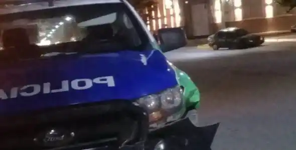 En Mercedes los patrulleros de la Bonaerense no paran de chocar y les hicieron prueba de sangre a los conductores