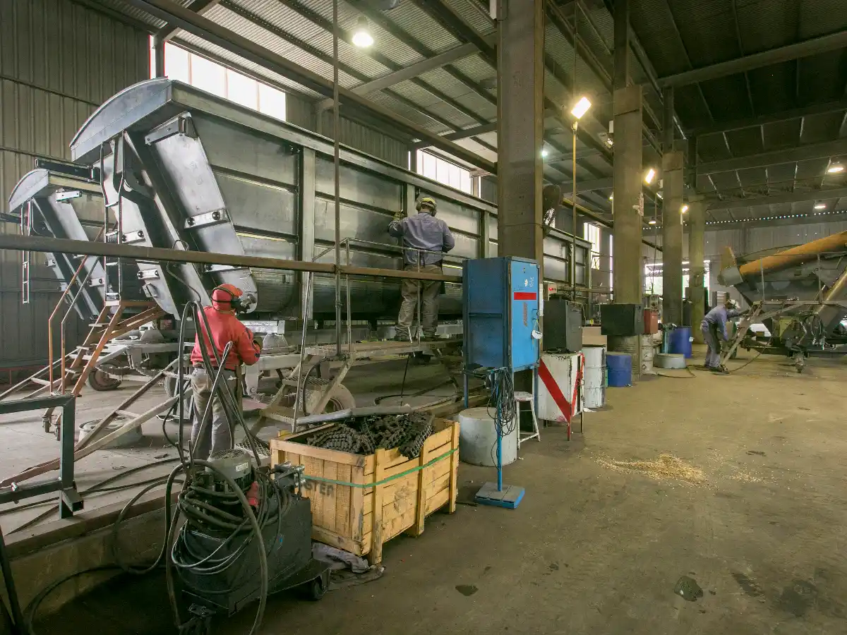 Santa Fe: piden se declare la "emergencia industrial metalúrgica" por cierre de empresas y despidos