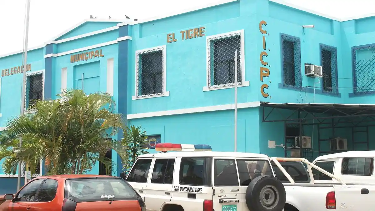 ¡UN MENOR DE 17 DETENIDO! Madre, padre e hijo de 6 años fueron quemados y enterrados en basurero