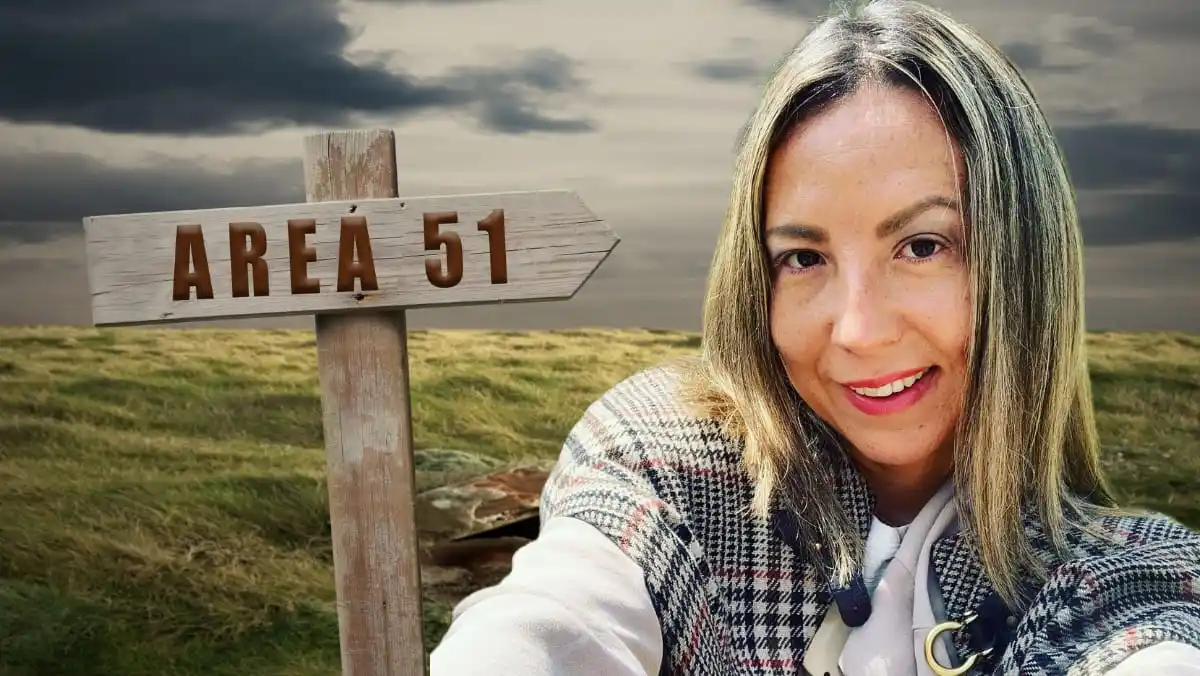 ¿Estafa? Lo que dicen sobre la mujer que “habla con los alienígenas”