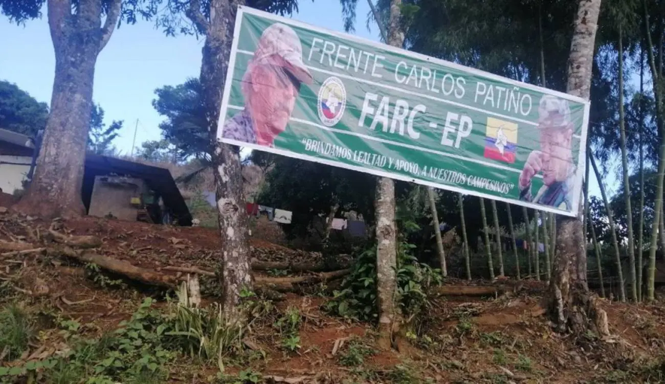 ¡ENTREGAN TARJETONES MARCADOS! FARC presiona a votantes en Colombia