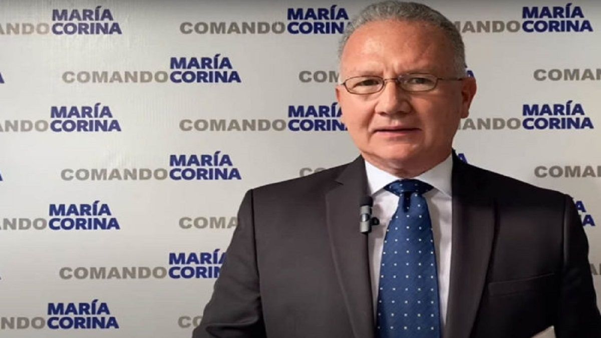 Al cumplirse 300 días de la detención de Perkins Rocha, su familia denuncia que sigue incomunicado