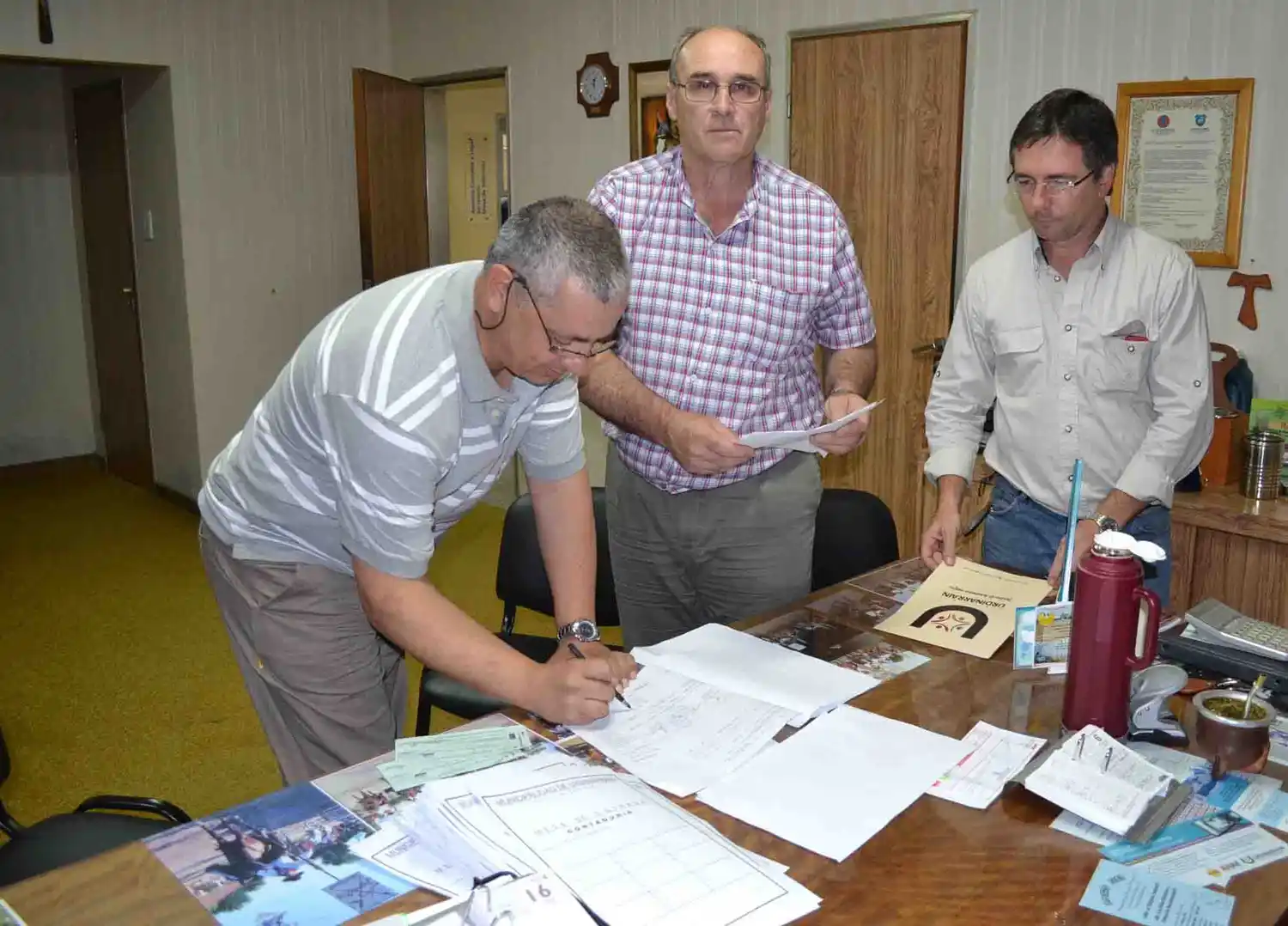 Entregaron aporte a los Bomberos Voluntarios 