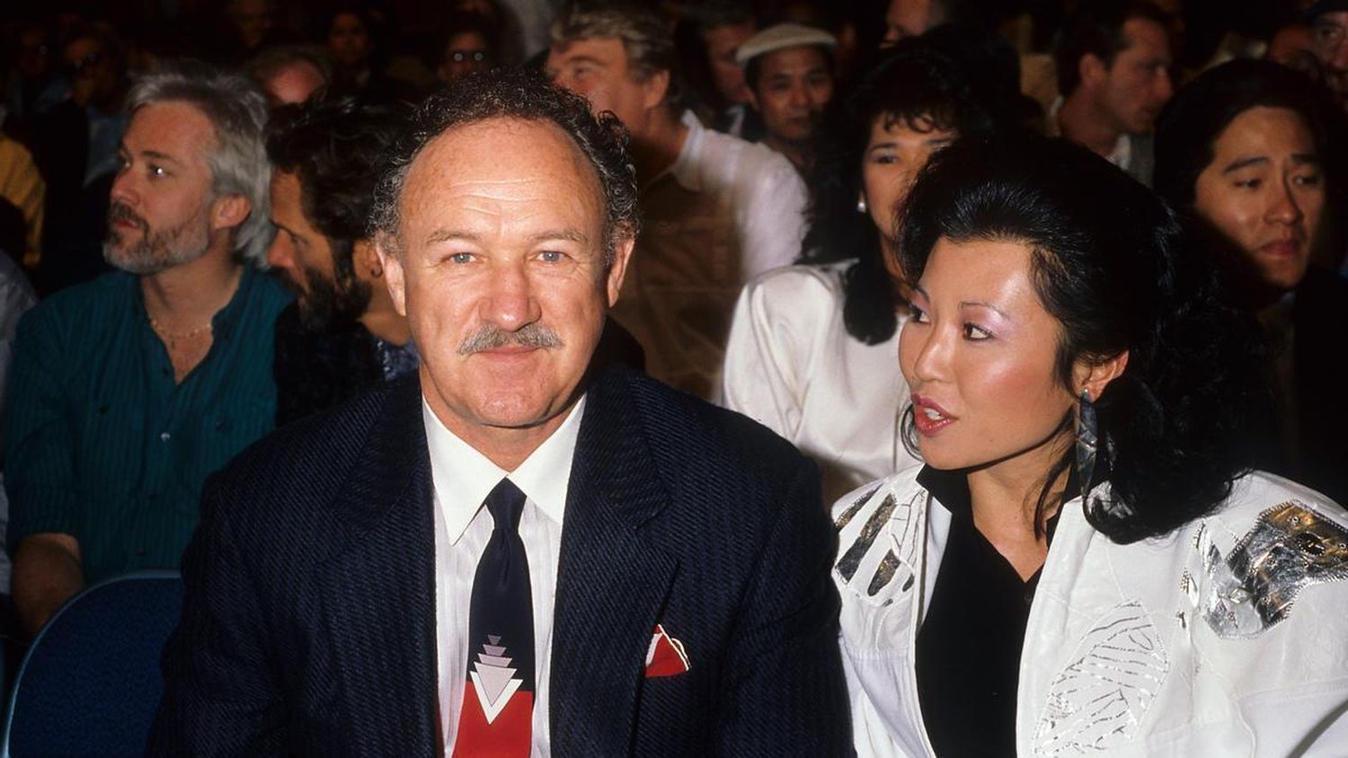 Gene Hackman junto a su esposa