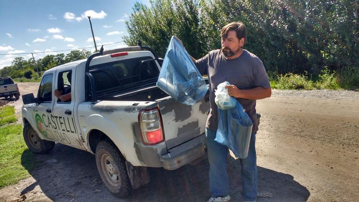 Hantavirus: tras la muerte de una mujer, duelo en Castelli y 100 municipales en la calle