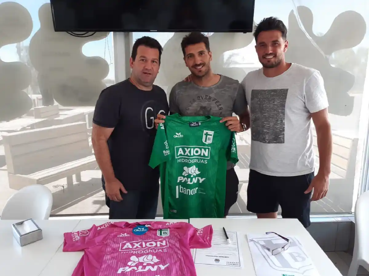Sportivo cerró a su primer refuerzo