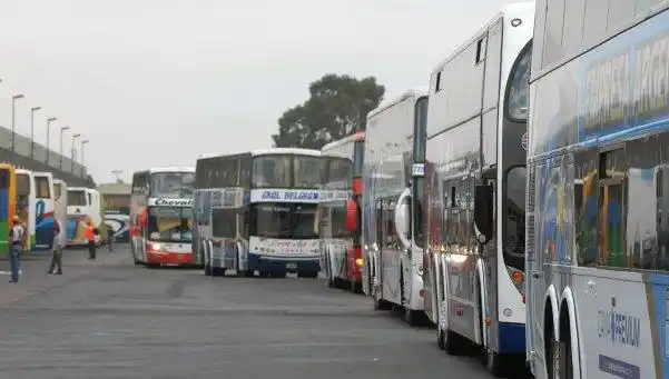 Dictan conciliación obligatoria para choferes de larga distancia