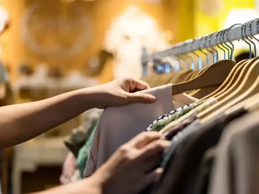 Volvió a caer la venta de ropa: se redujo 6,9% y sólo una de cada seis empresas espera una mejora